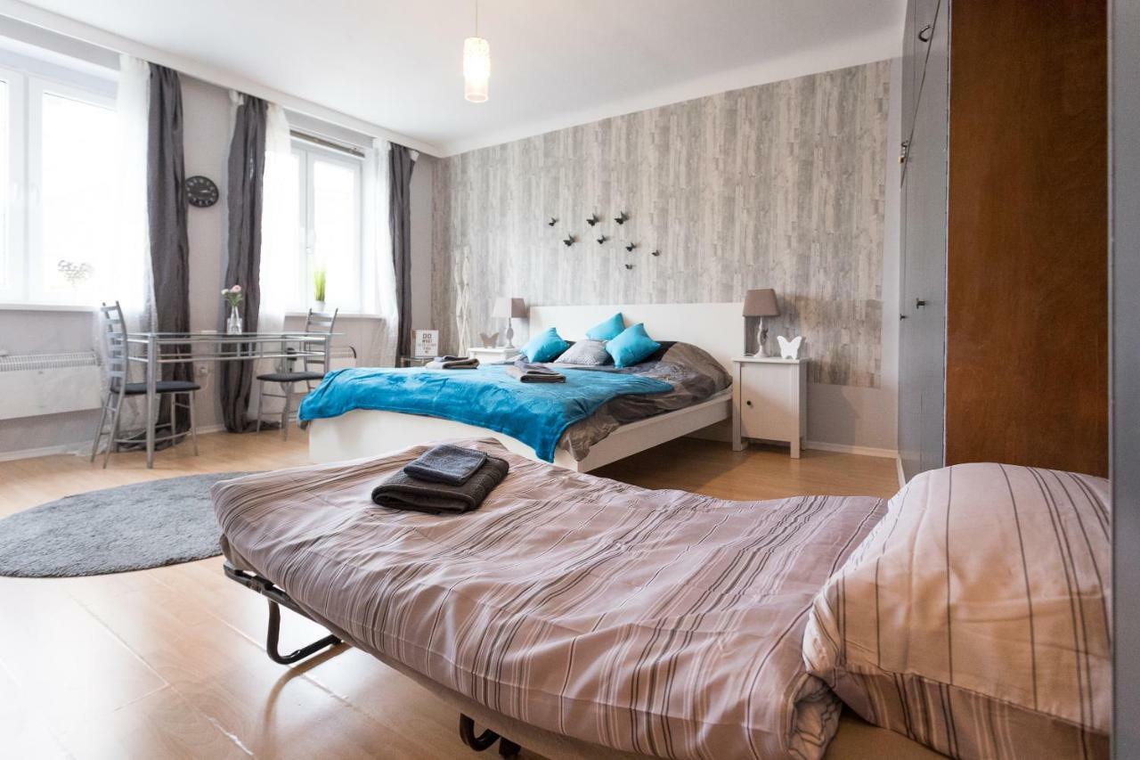 Cute Red Star Studio City Center Вена Экстерьер фото