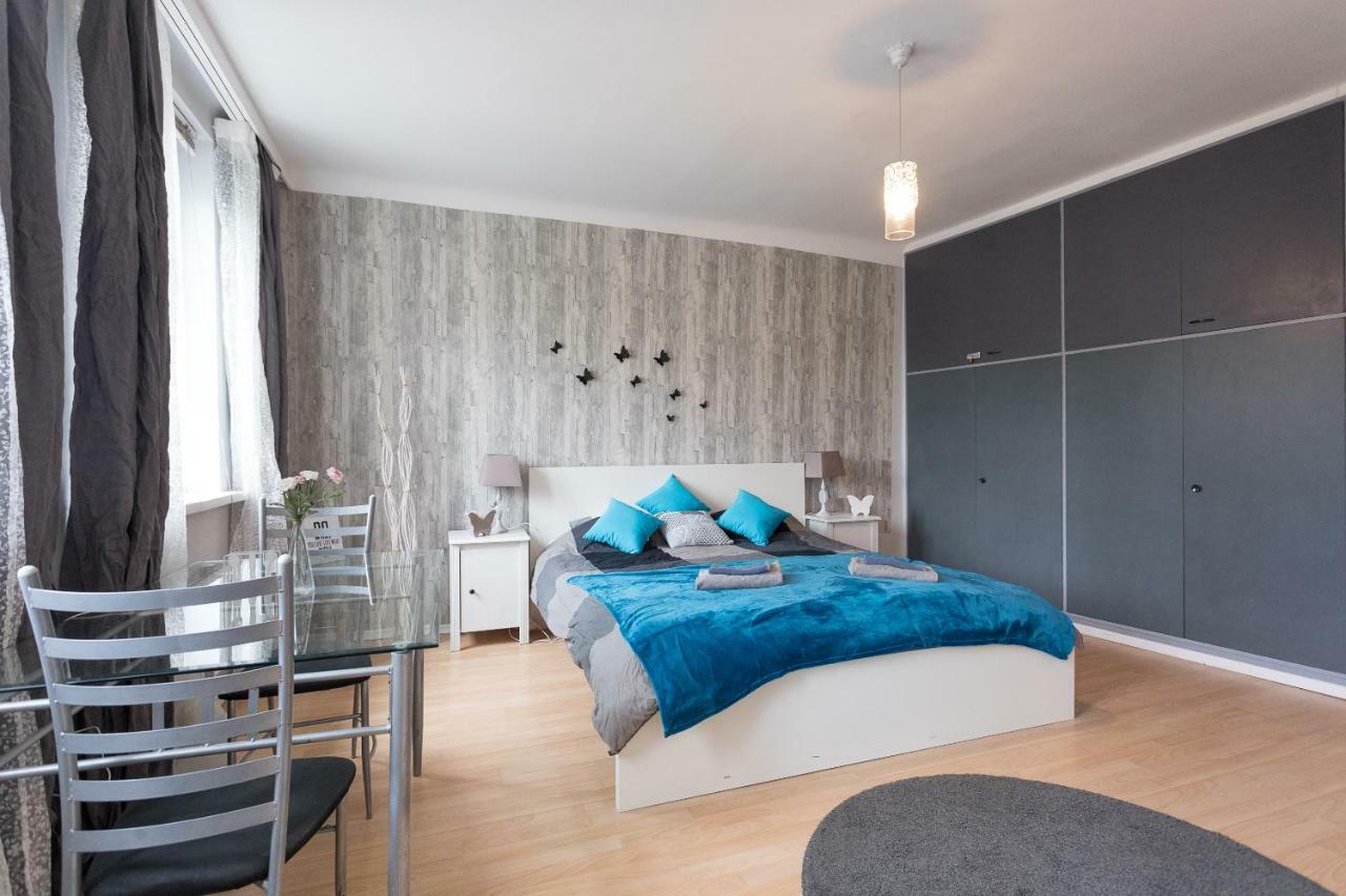 Cute Red Star Studio City Center Вена Экстерьер фото
